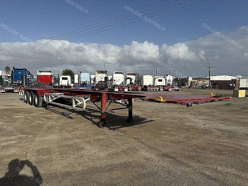 2000 Doric Tri Axle Skel Trailer » Rob Sinclair Equipment Finance