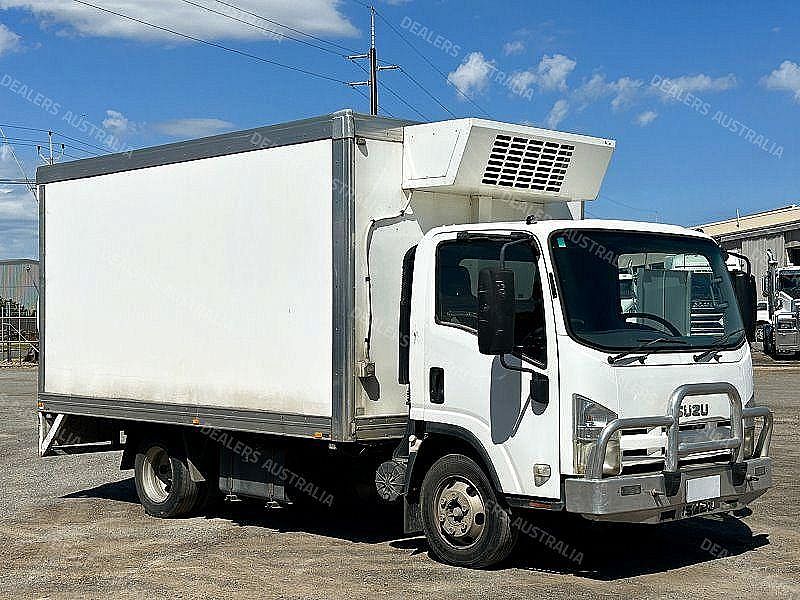 2008 Isuzu Npr 400 Refrigerated Pantech
