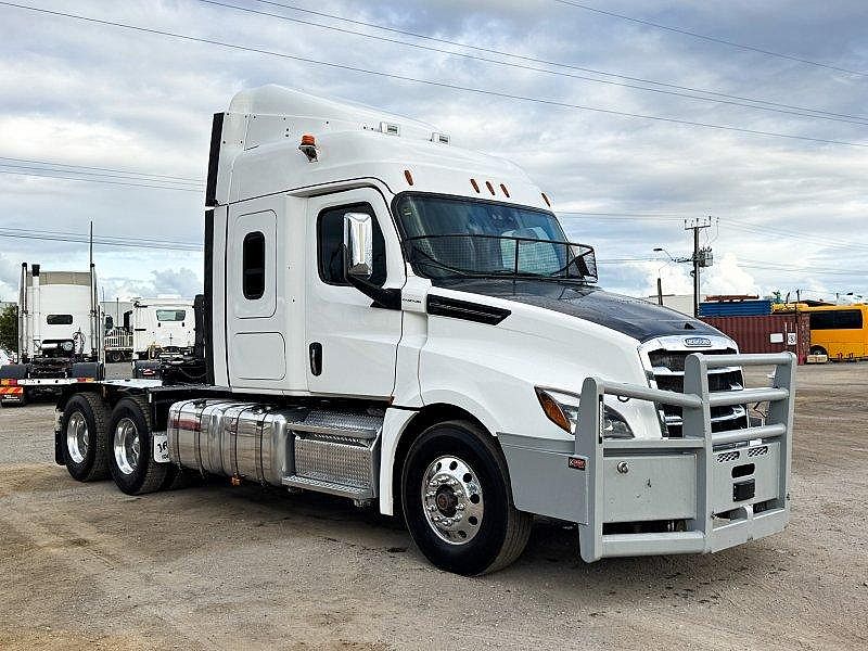 2021 Freightliner Cascadia 126 Prime Mover