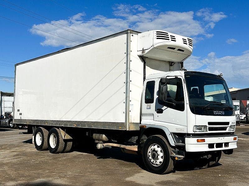 2002 Isuzu FVY Refrigerated Pantech