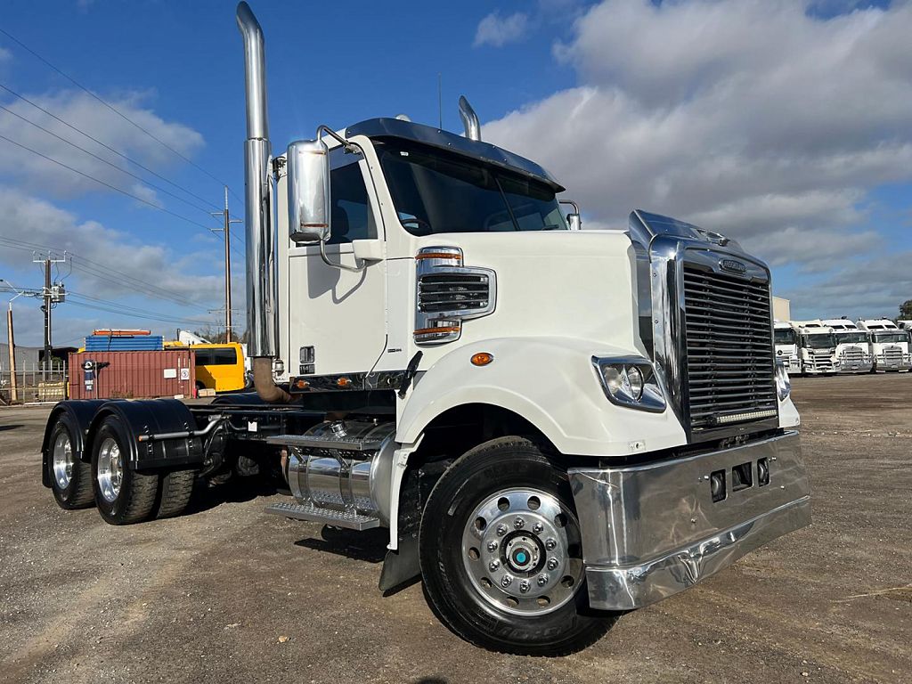 2018 Freightliner CORONADO 114 TO TAKE UP TO 4700mm BODY. GENUINE KMS. B DOUBLE/ROAD TRAIN