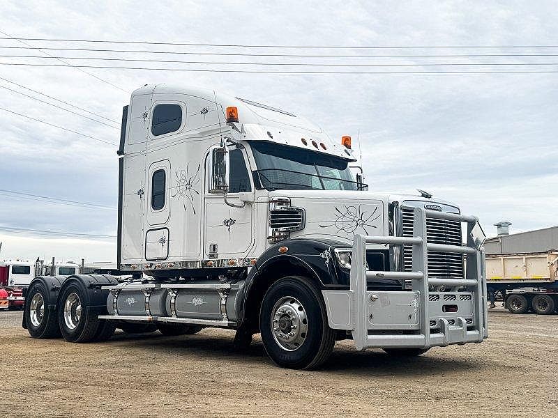 2016 Freightliner Coronado Prime Mover