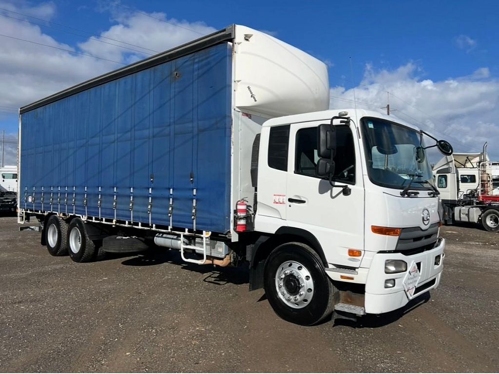 2017 UD 6×2 14 pallet curtainsider Condor PK17 280 UD