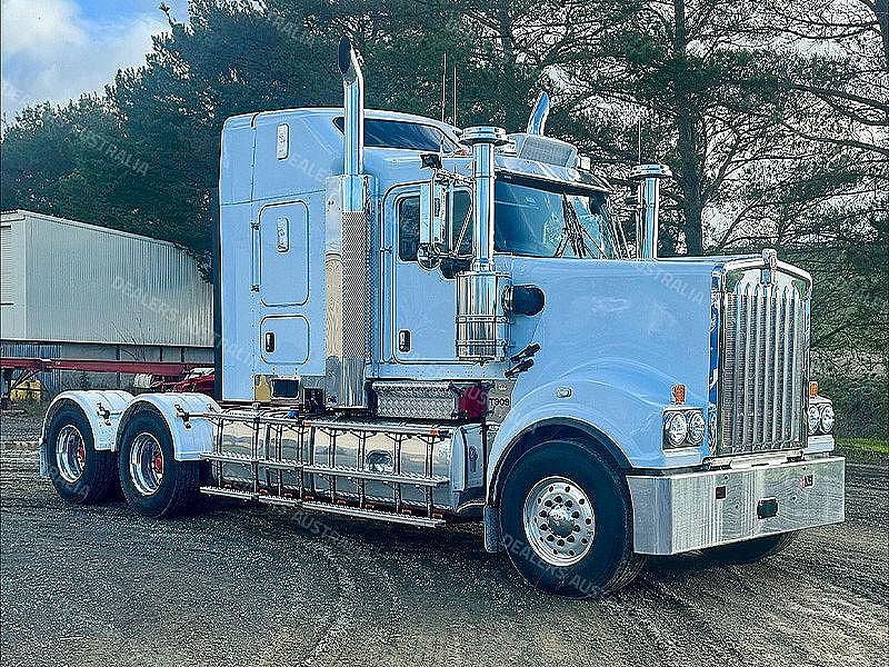 2025 Kenworth T909 Prime Mover